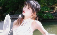 迈开腿尝尝你的草莓什么意思